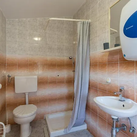Apartment Puntizela 92 *