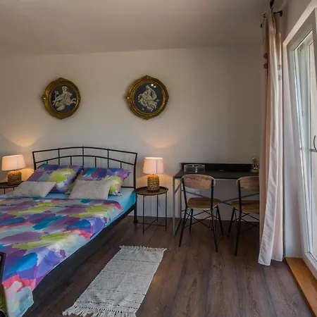Apartment Puntizela 92 Pula